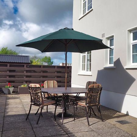 Hillcrest Luxury Apartment Kilrush Buitenkant foto