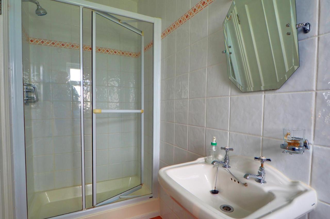 Hillcrest Luxury Apartment Kilrush Buitenkant foto
