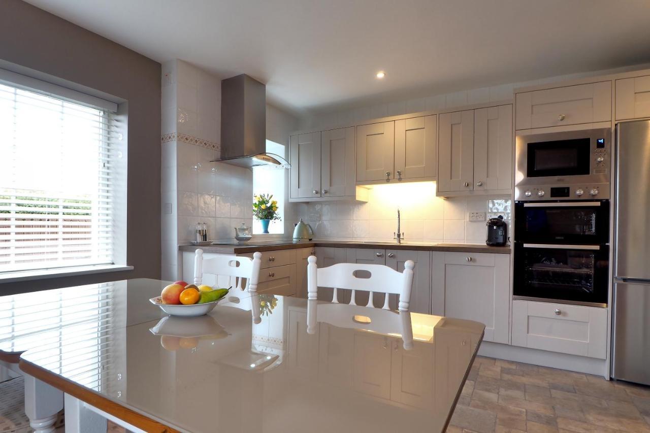 Hillcrest Luxury Apartment Kilrush Buitenkant foto